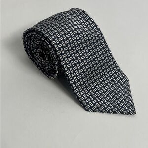 Brooks Brothers Black and White Patterned‎ Silk Tie